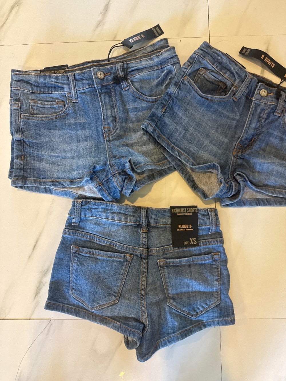 KLIQUE B highwasted shorts